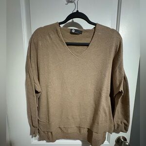 Women’s Sweater Size M